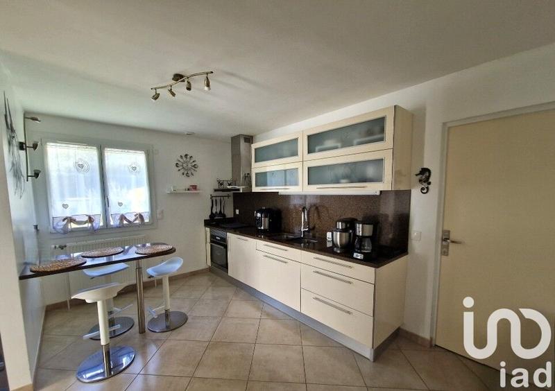 Maison - 251 m² - 10 pièces