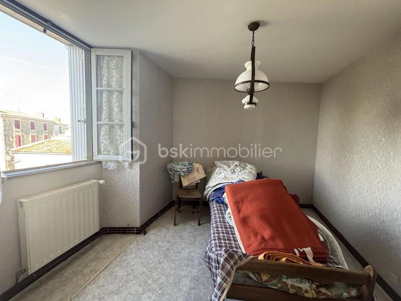 Maison ancienne - 177 m² - 8 pièces