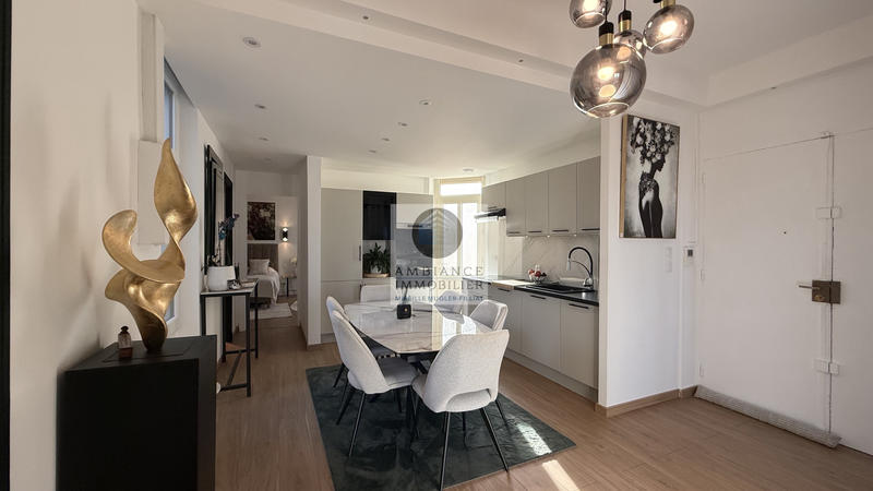 Appartement - 79 m² - 5 pièces