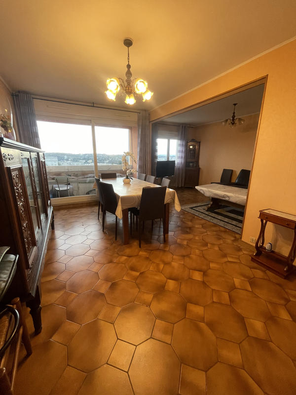 Appartement - 76 m² - 4 pièces