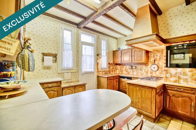 Maison - 300 m² - 9 pièces