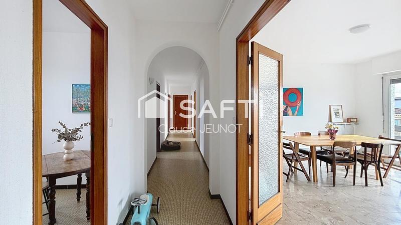 Appartement - 136 m² - 5 pièces