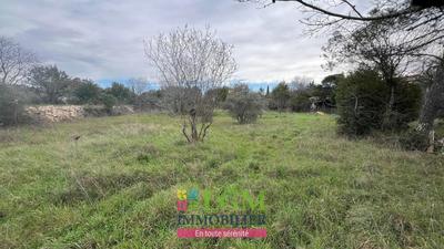 Terrain constructible - 2 855 m²