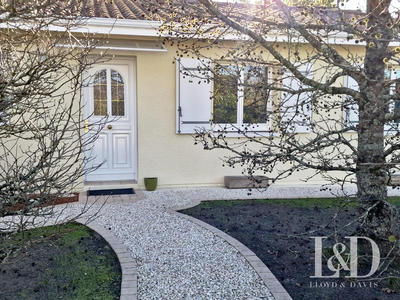 Maison traditionnelle - 134 m² - 6 pièces