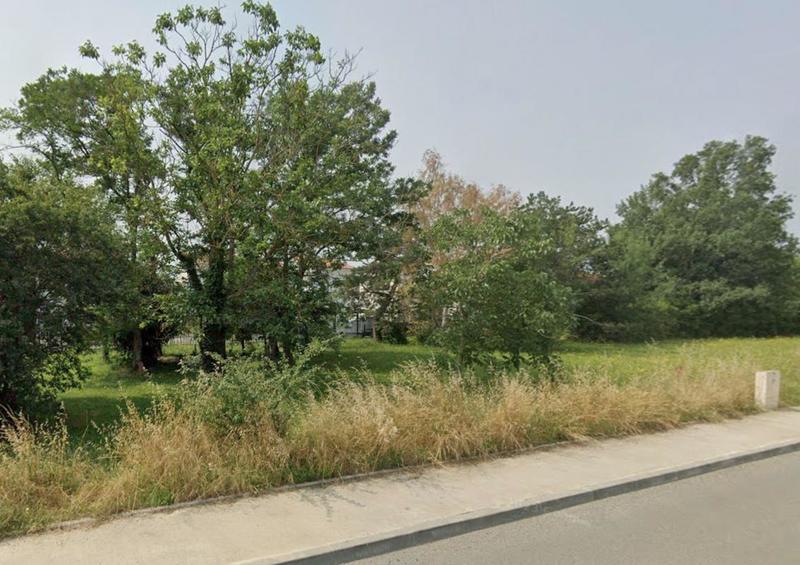 Terrain constructible - 958 m²