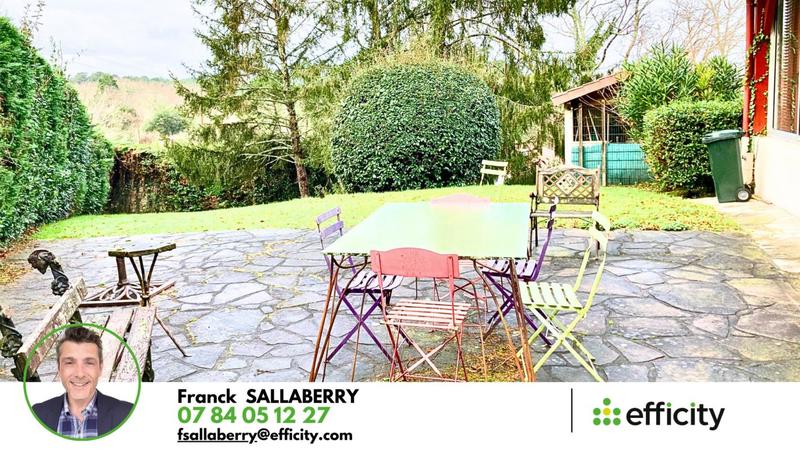 Maison - 203 m² - 8 pièces