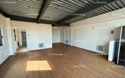 Local d'activité / Entrepôt - 307 m²