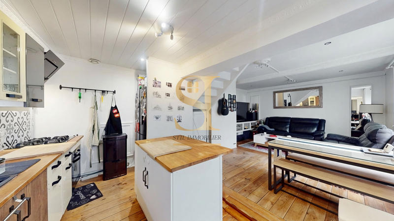 Maison - 96 m² - 6 pièces