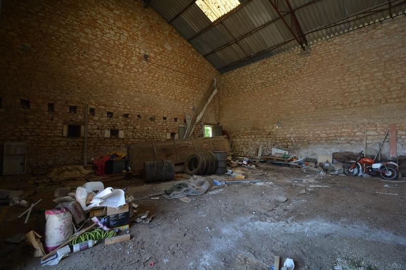 Propriété - 222 m² - 8 pièces