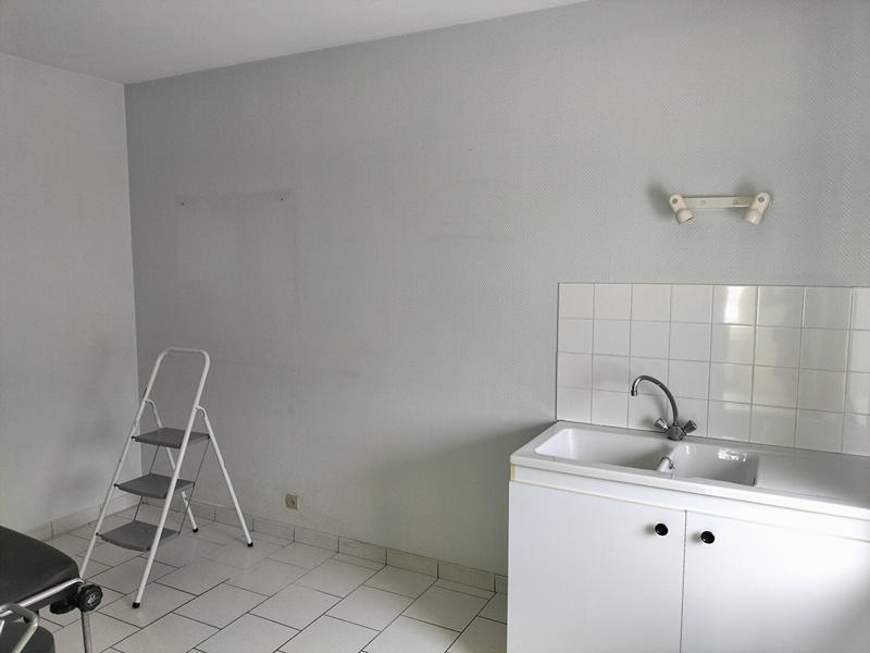 Local commercial - 91 m² - 6 pièces