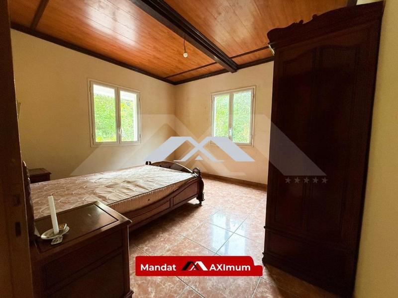 Maison - 400 m² - 10 pièces