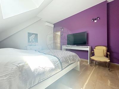 Maison - 368 m² - 12 pièces