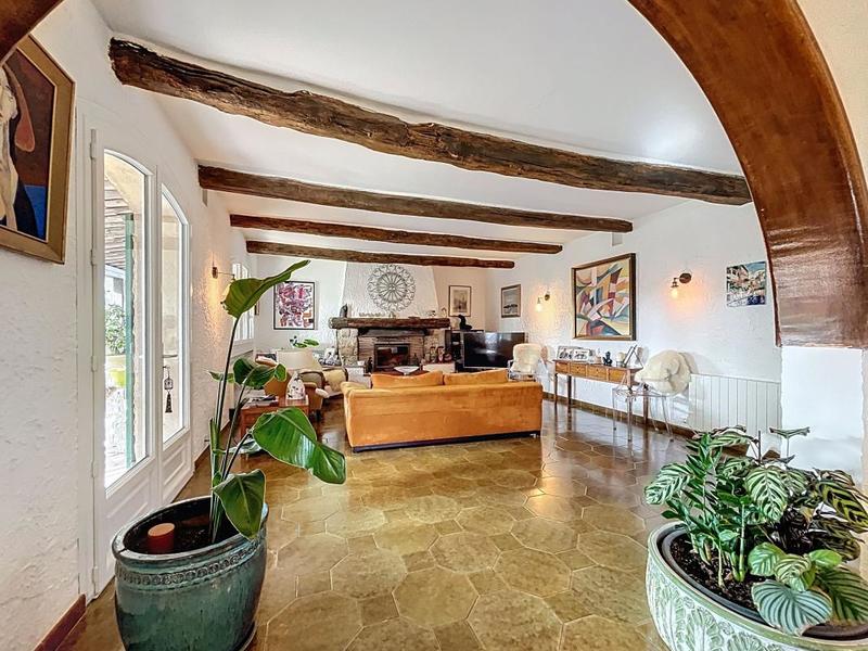 Appartement - 120 m² - 4 pièces