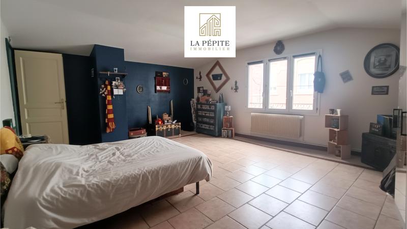 Maison - 158 m² - 7 pièces