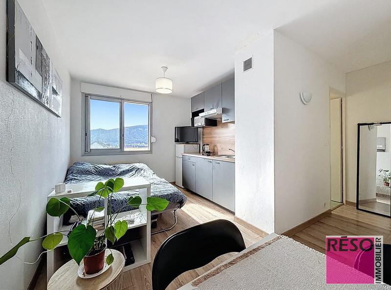 Appartement - 111 m² - 5 pièces