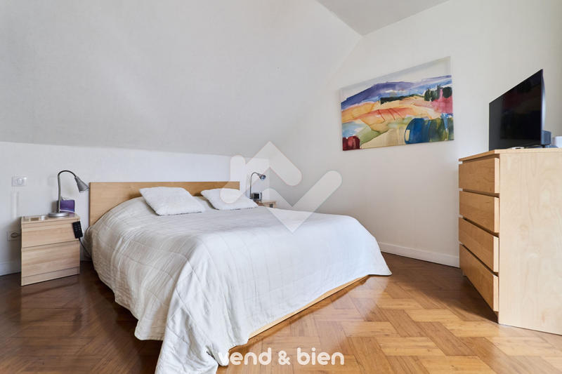 Maison - 121 m² - 6 pièces