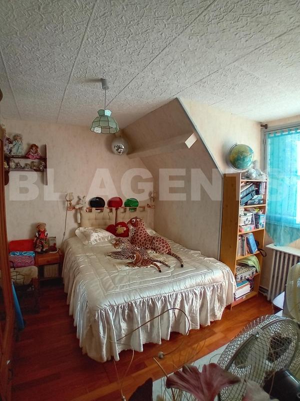 Maison - 111 m² - 4 pièces