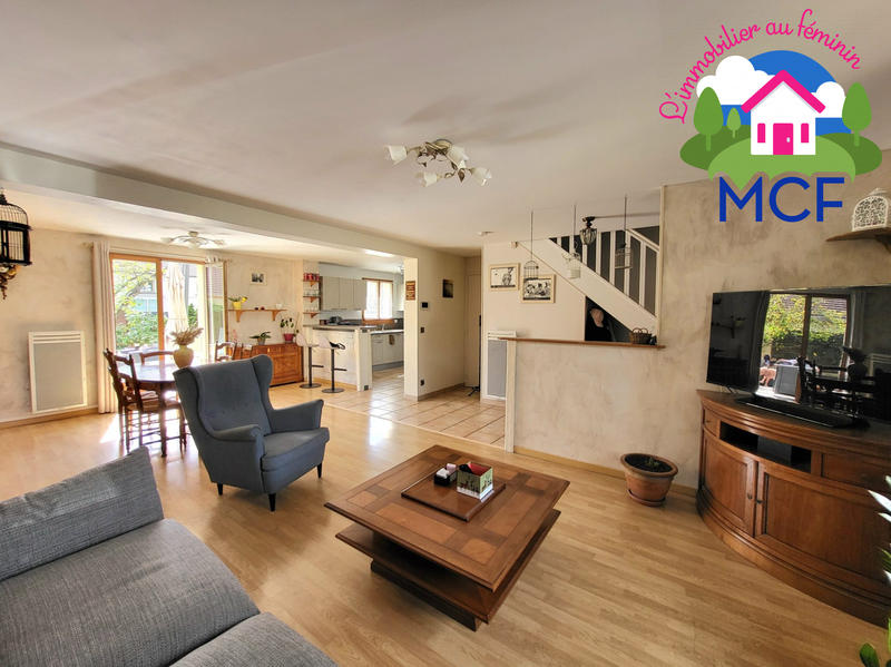 Maison - 90 m² - 4 pièces