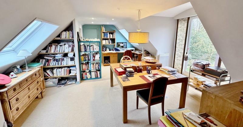 Maison - 206 m² - 8 pièces