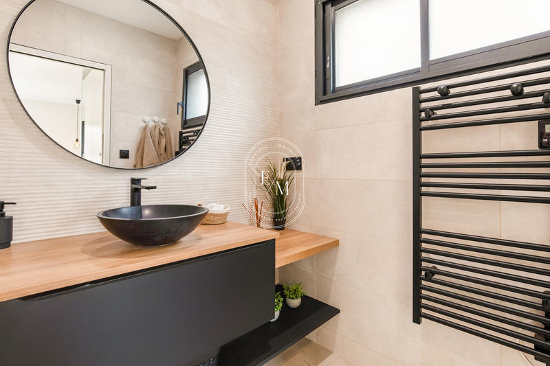 Villa - 142 m² - 5 pièces