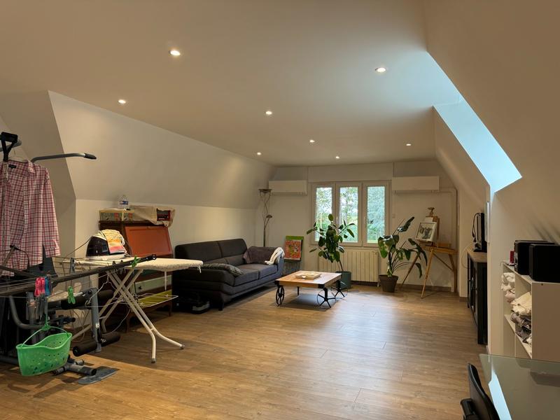 Maison - 265 m² - 7 pièces