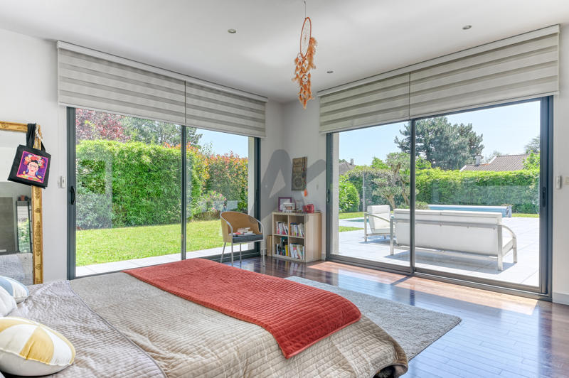 Maison - 217 m² - 6 pièces