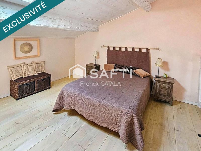 Maison - 400 m² - 12 pièces