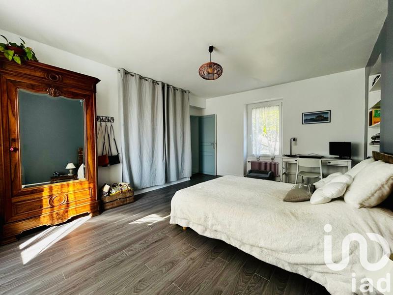 Maison - 224 m² - 6 pièces