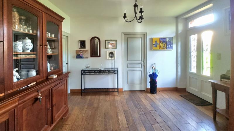 Propriété - 155 m² - 6 pièces