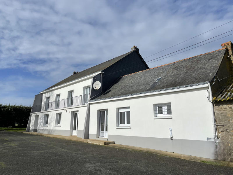 Maison - 229 m² - 8 pièces