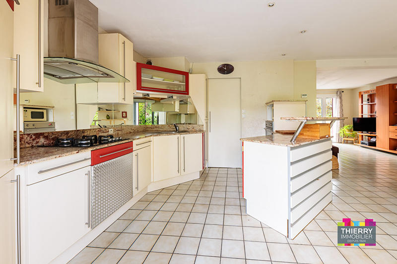 Maison - 106 m² - 6 pièces