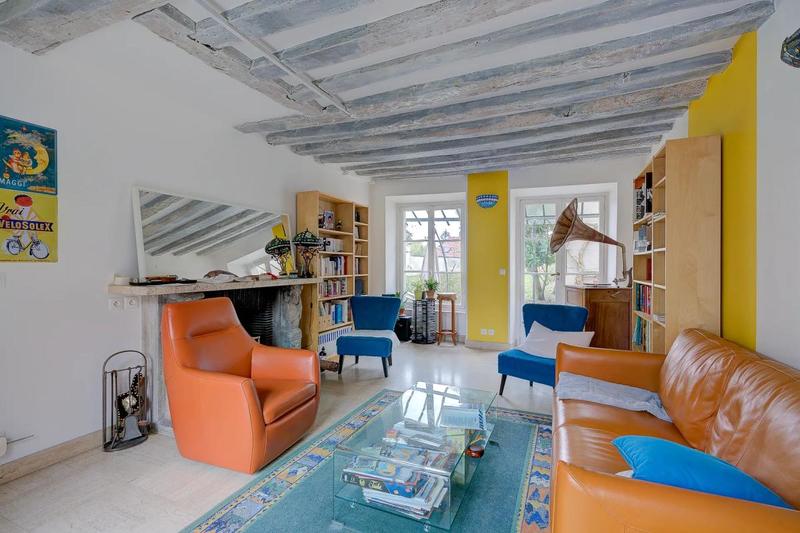 Maison - 220 m² - 9 pièces
