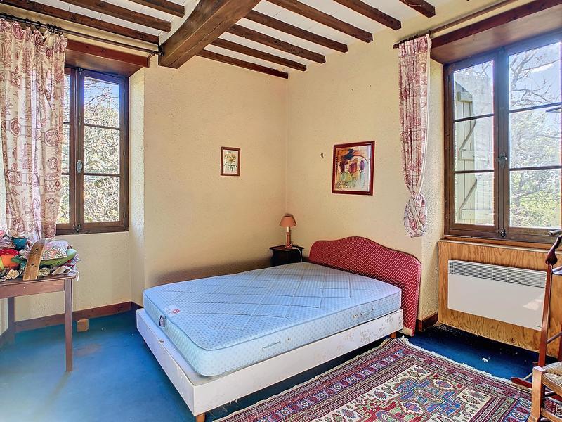 Maison - 236 m² - 7 pièces