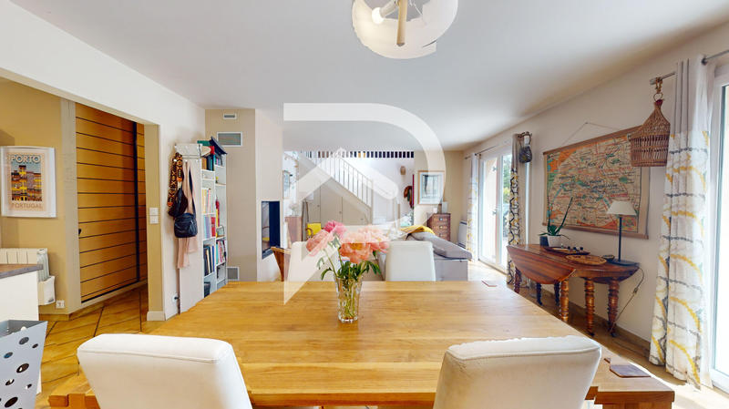 Maison - 150 m² - 7 pièces