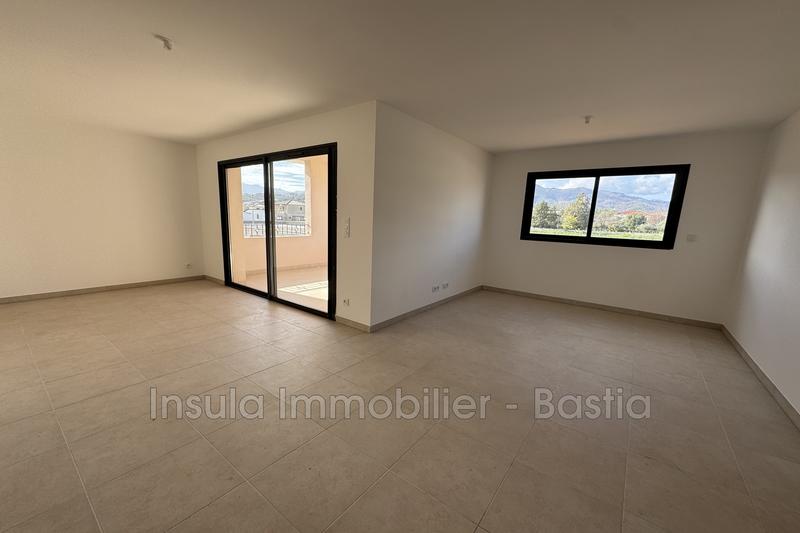 Appartement - 80 m² - 3 pièces