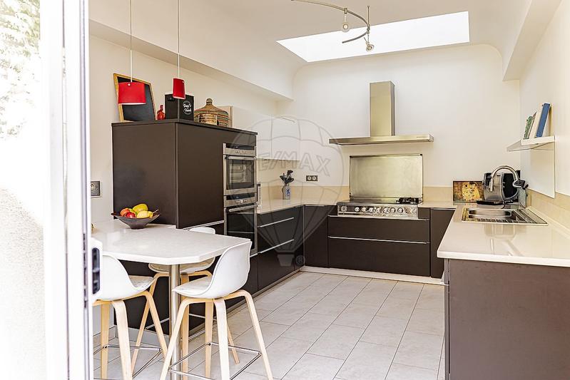 Maison d'architecte - 258 m² - 6 pièces