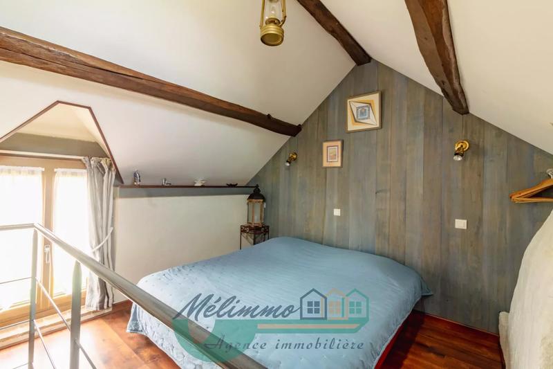 Maison - 221 m² - 9 pièces