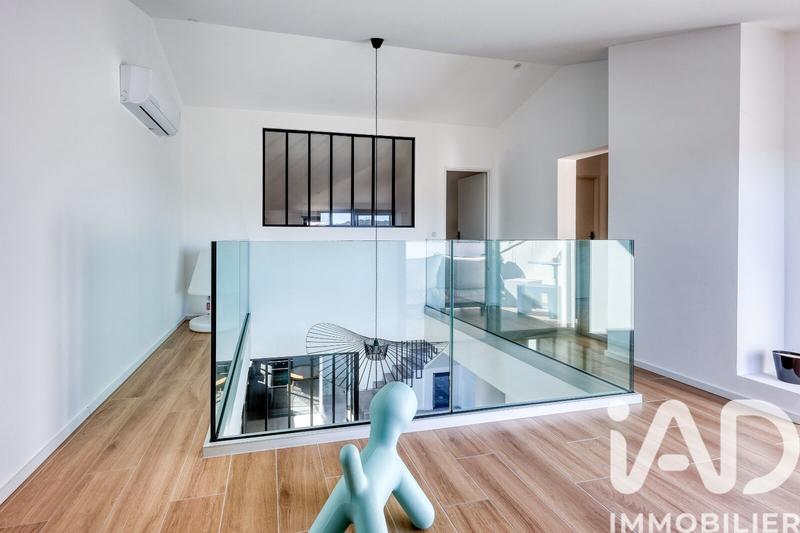 Duplex - 178 m² - 5 pièces