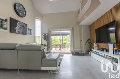 Maison - 182 m² - 7 pièces