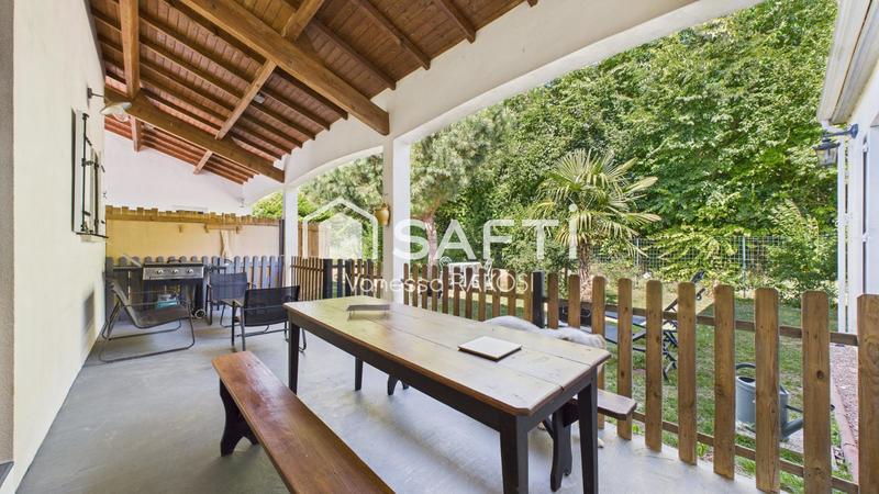 Maison - 158 m² - 6 pièces