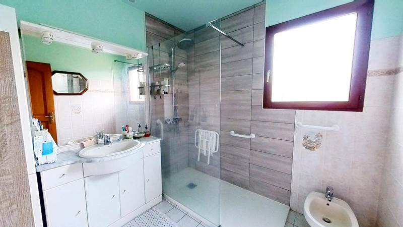 Maison - 97 m² - 5 pièces