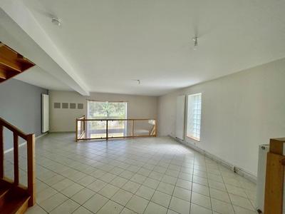 Maison - 145 m² - 4 pièces