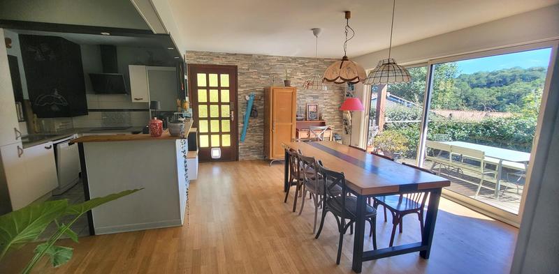 Maison - 105 m² - 4 pièces