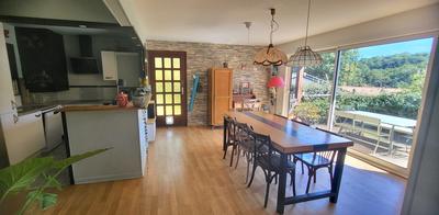 Maison - 105 m² - 4 pièces