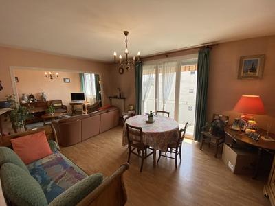 Appartement - 85 m² - 4 pièces