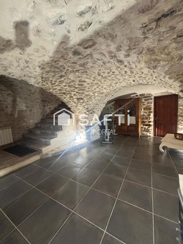 Maison - 184 m² - 6 pièces