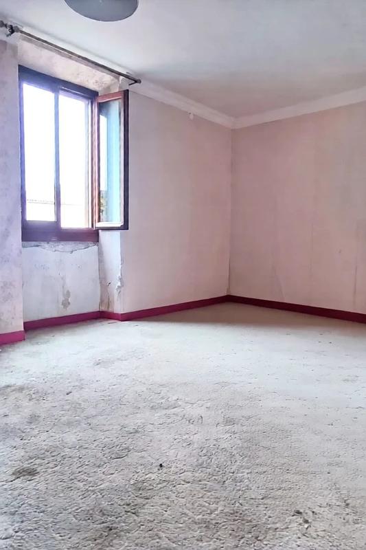 Maison ancienne - 241 m² - 5 pièces