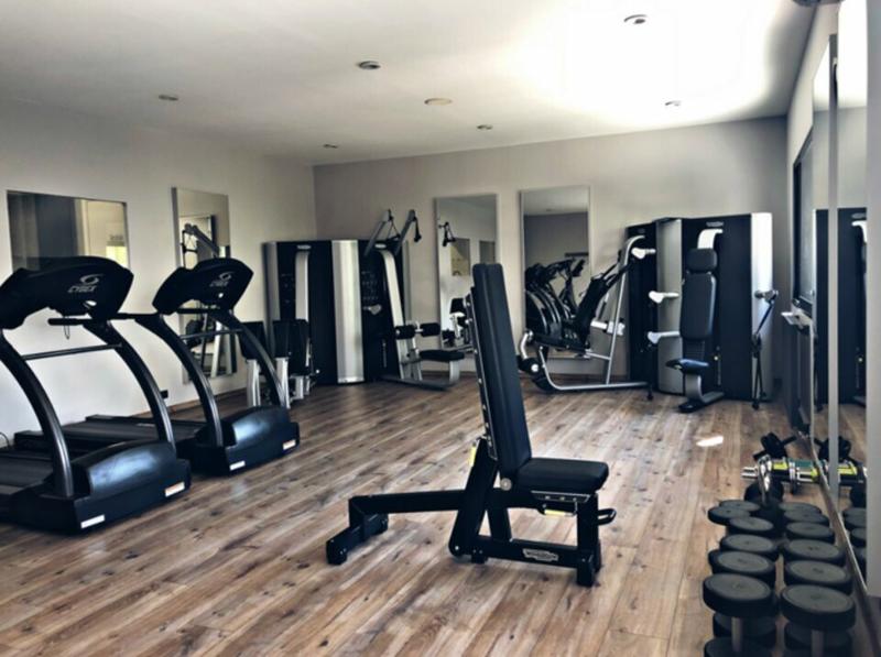 Local commercial - 633 m²