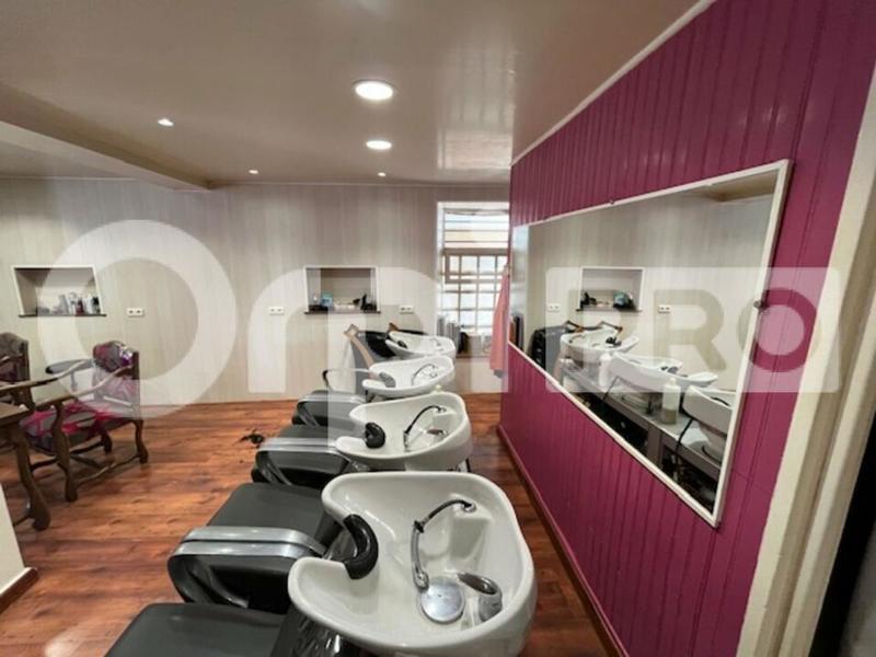 Immeuble - 64 m² - 2 pièces