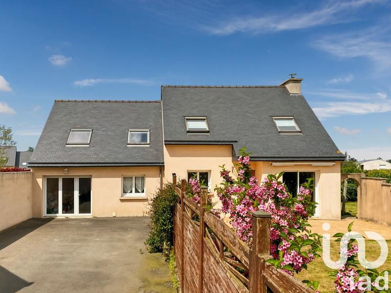 Maison - 93 m² - 5 pièces